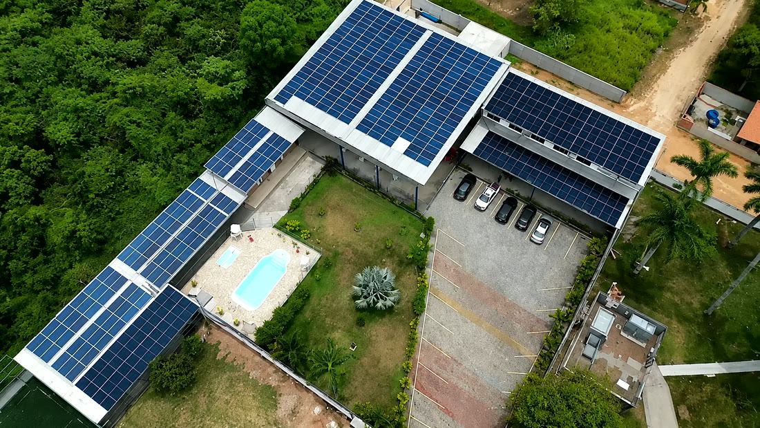 Usina de energia solar comercial em Guaratiba, Rio de Janeiro