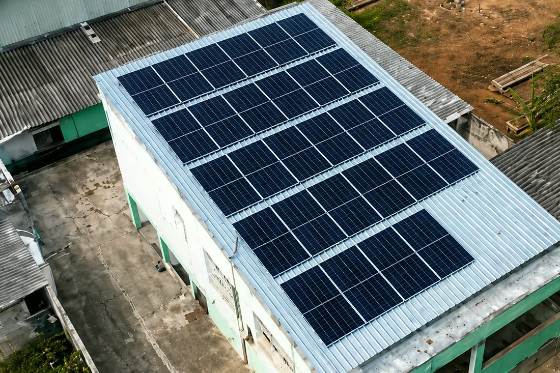 Sistema de energia solar comercial em Cosmos, Rio de Janeiro